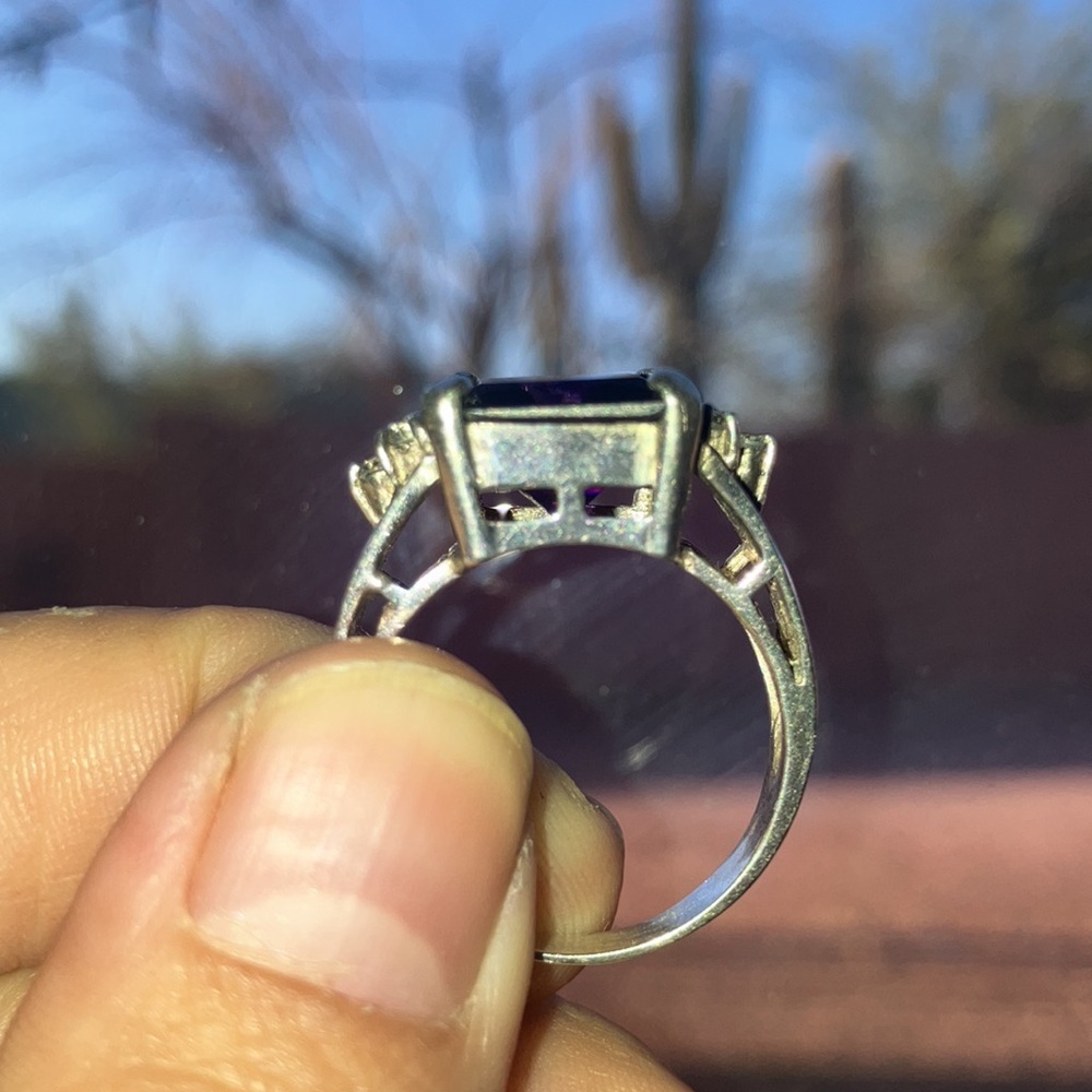Amethyst and Sterling Silver Ring - Picture 6 of 6